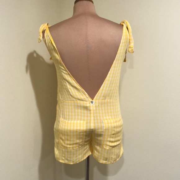 NWT Billabong Roam Around Romper Size Medium Sunflower Yellow White Gingham - Picture 9 of 9